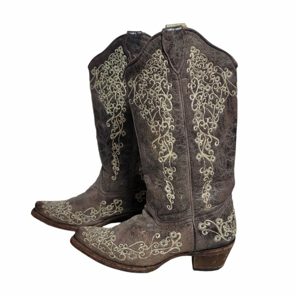 Corral A1094 Women's 6M Tan Leather Cream Embroidered Snip Toe Western Boots